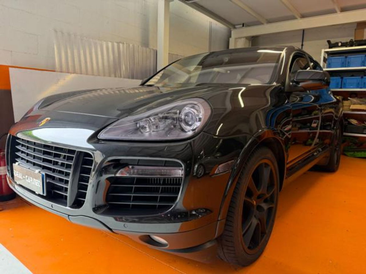 Porsche Cayenne 4.8 Turbo