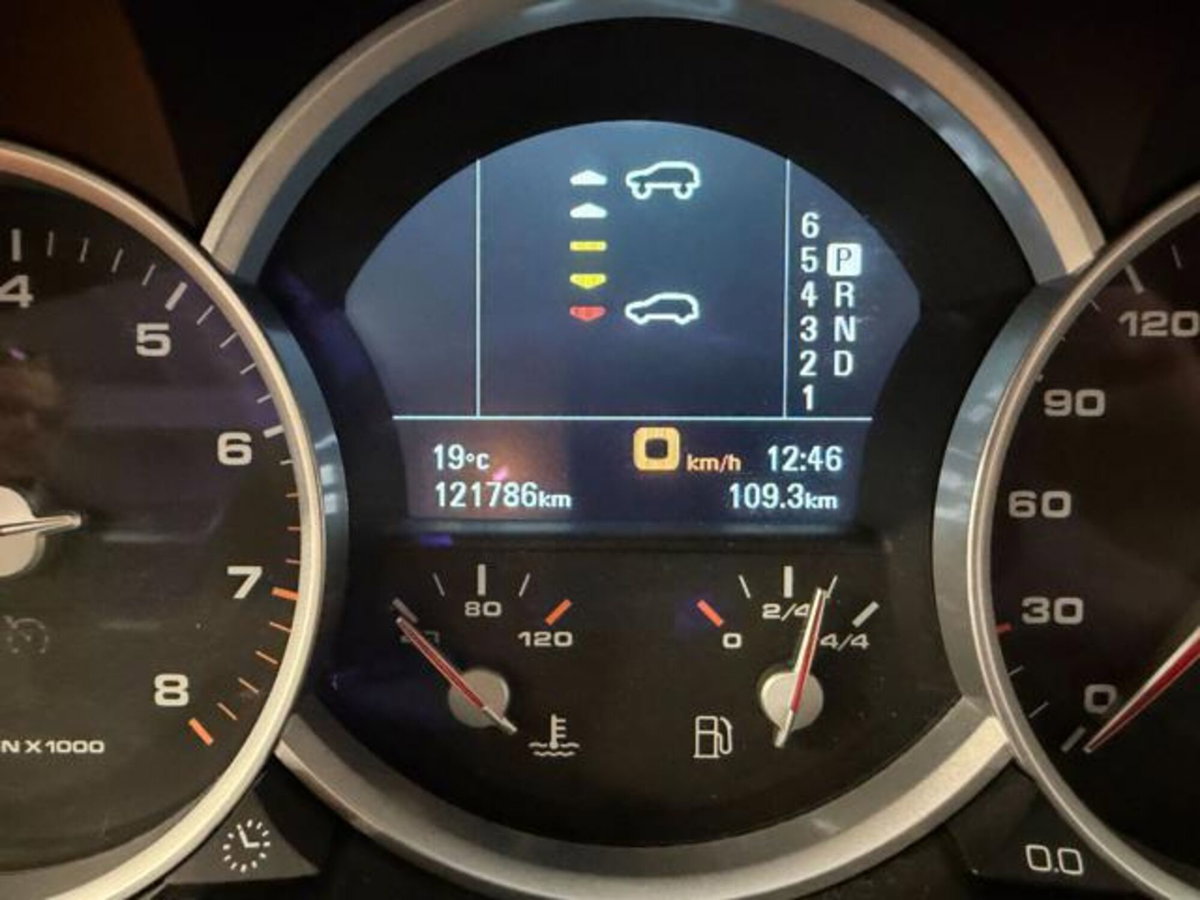 Porsche Cayenne 4.8 Turbo (9)