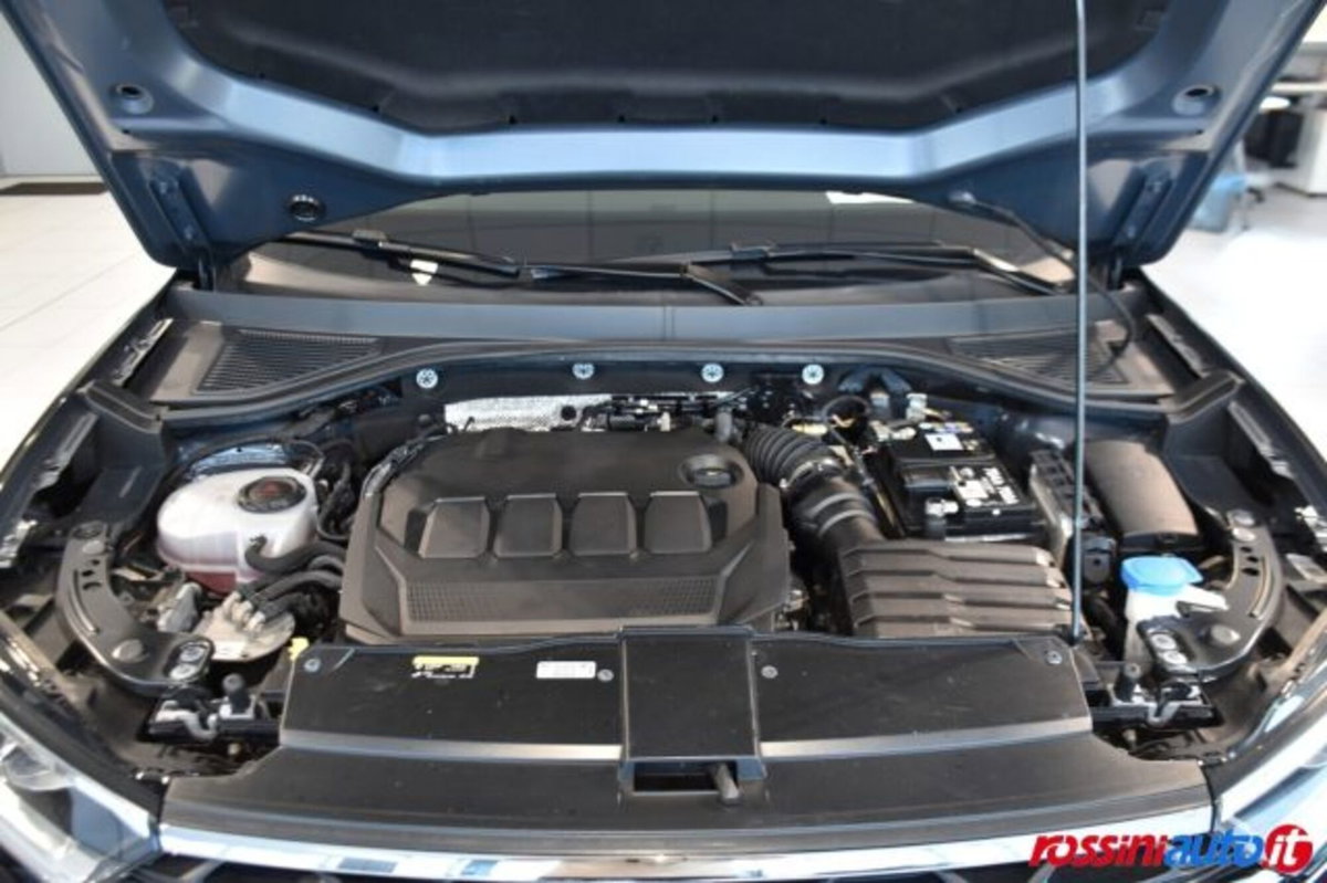 Volkswagen T-Roc 2.0 tdi Style 4motion 150cv dsg (17)