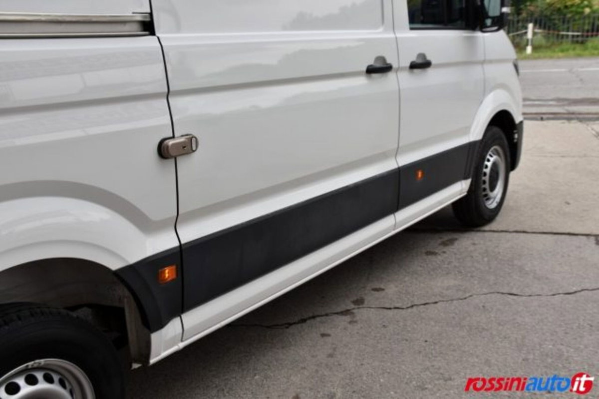 Volkswagen Veicoli Commerciali Crafter Furgone 35 2.0 tdi 140cv L3H3 Logistic auto (19)