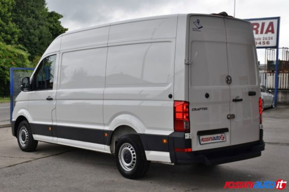 Volkswagen Veicoli Commerciali Crafter Furgone 35 2.0 tdi 140cv L3H3 Logistic auto (3)