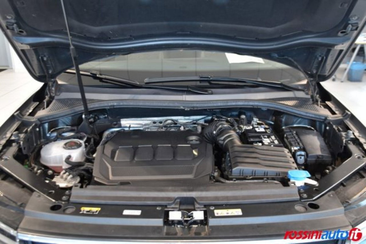 Volkswagen Tiguan 2.0 tdi Life 150cv dsg (17)