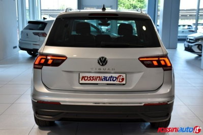 Volkswagen Tiguan 2.0 tdi Life 150cv dsg (4)