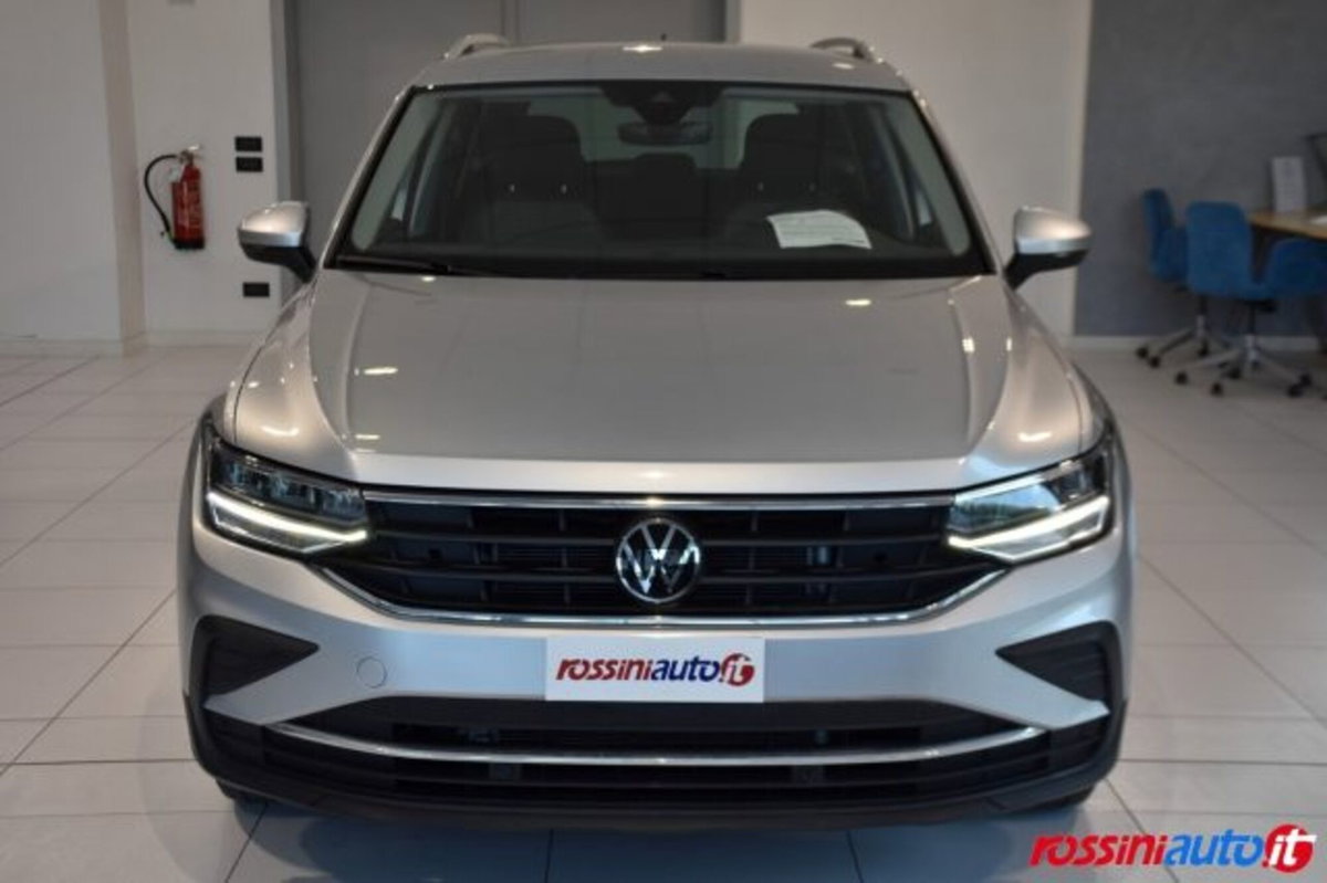 Volkswagen Tiguan 2.0 tdi Life 150cv dsg (8)