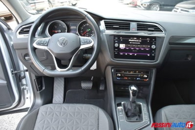 Volkswagen Tiguan 2.0 tdi Life 150cv dsg (9)