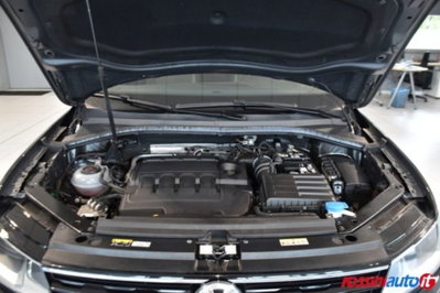 Volkswagen Tiguan 2.0 tdi R-Line 150cv dsg (17)
