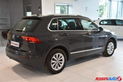 Volkswagen Tiguan 2.0 tdi R-Line 150cv dsg (5)