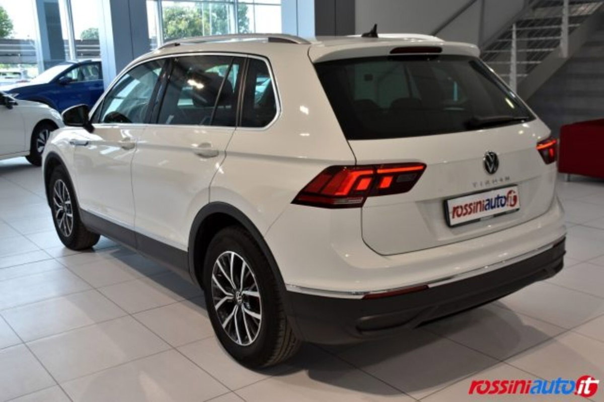 Volkswagen Tiguan 1.5 TSI 150 CV ACT Life (3)