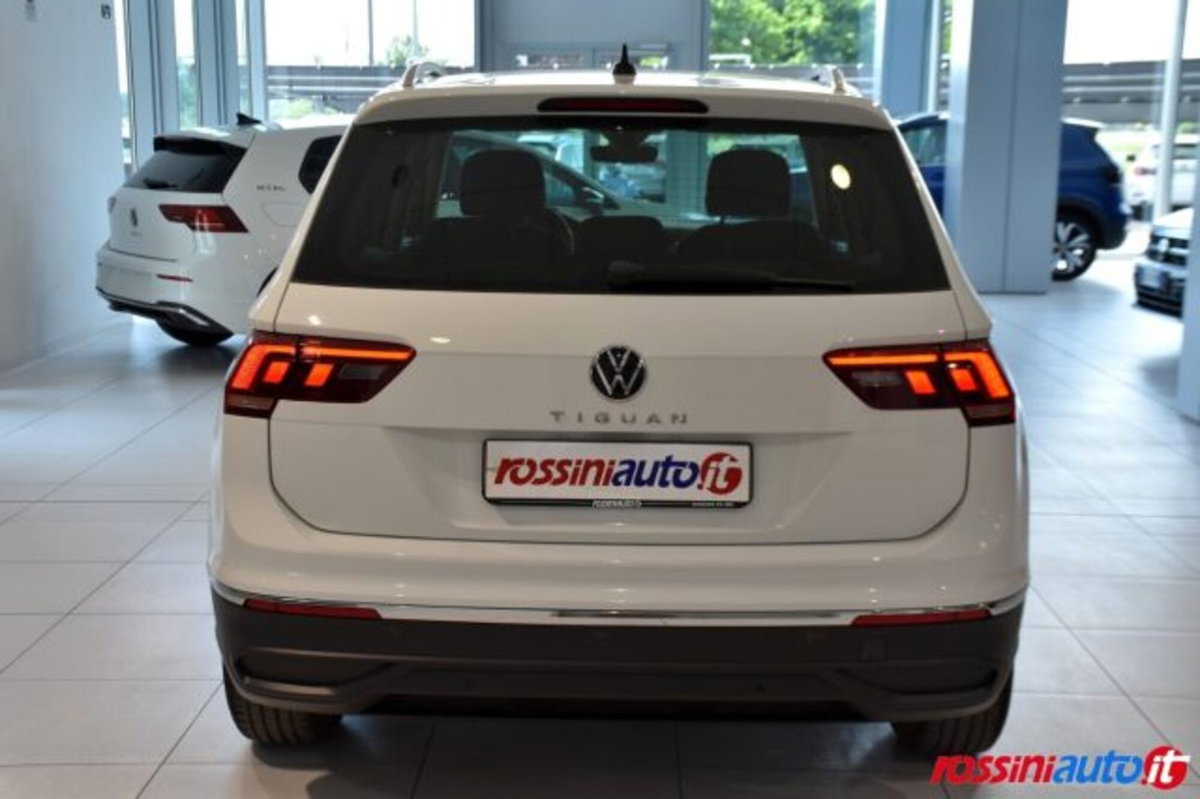 Volkswagen Tiguan 1.5 TSI 150 CV ACT Life (4)