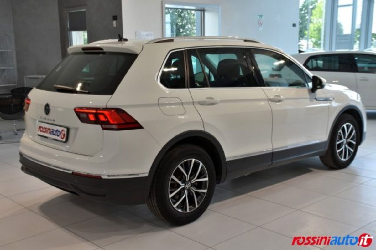 Volkswagen Tiguan 1.5 TSI 150 CV ACT Life (5)