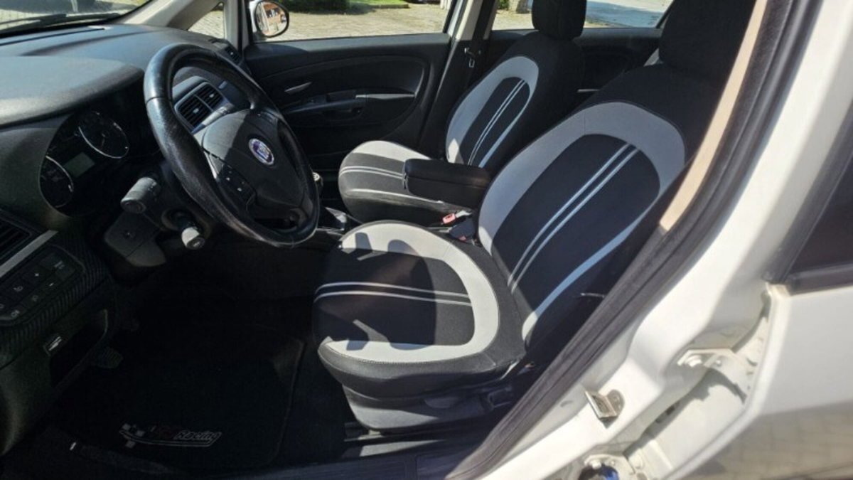 Fiat Grande Punto 1.4 T-Jet 16V 5 porte Emotion (13)