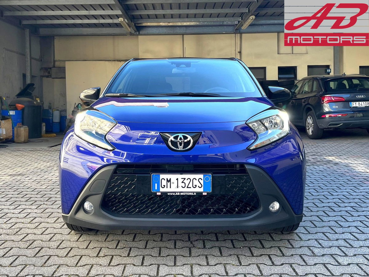 Toyota Aygo X 1.0 Trend 72cv (2)