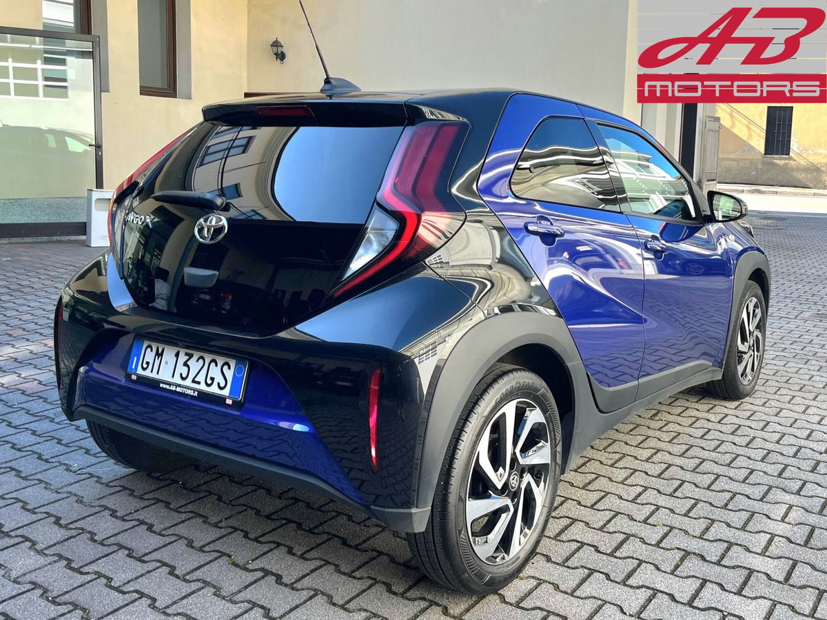 Toyota Aygo X 1.0 Trend 72cv (5)