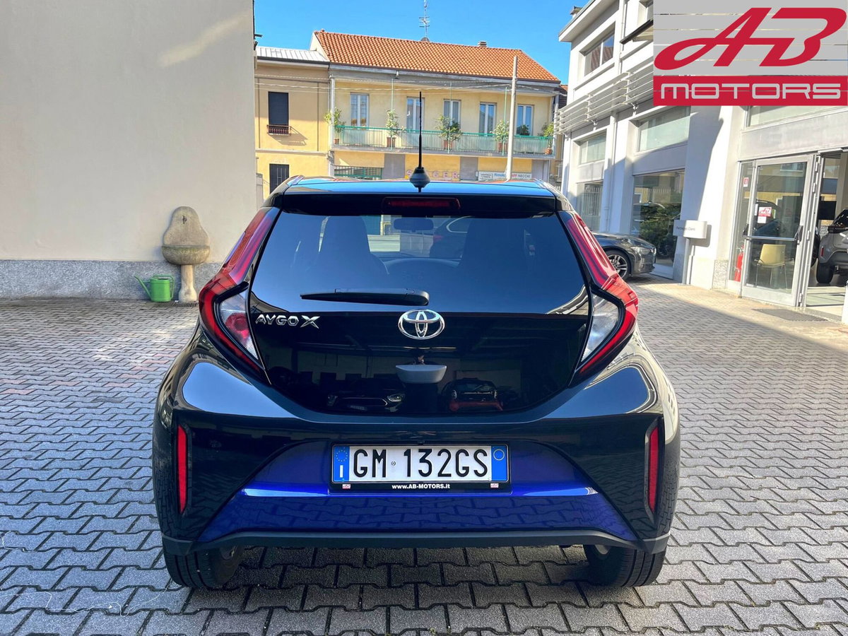 Toyota Aygo X 1.0 Trend 72cv (6)