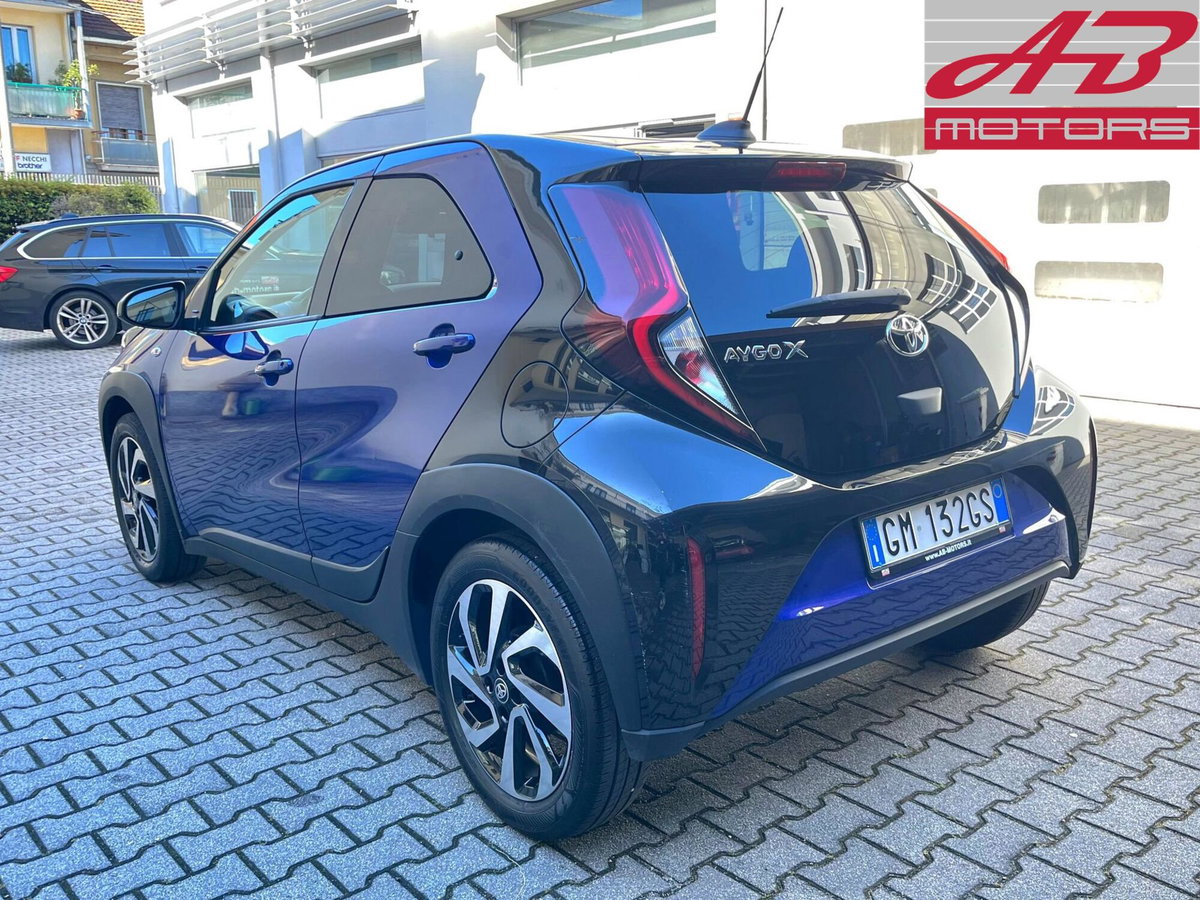 Toyota Aygo X 1.0 Trend 72cv (7)