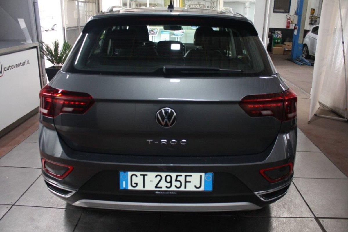 Volkswagen T-Roc 1.5 tsi Style dsg (6)