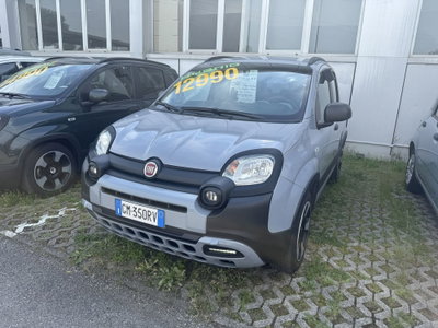 Fiat Panda 1.0 FireFly S&S Hybrid City Cross usata