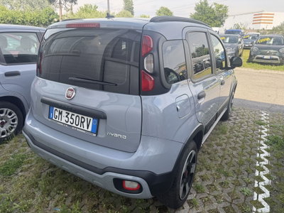 Fiat Panda 1.0 FireFly S&S Hybrid City Cross (4)