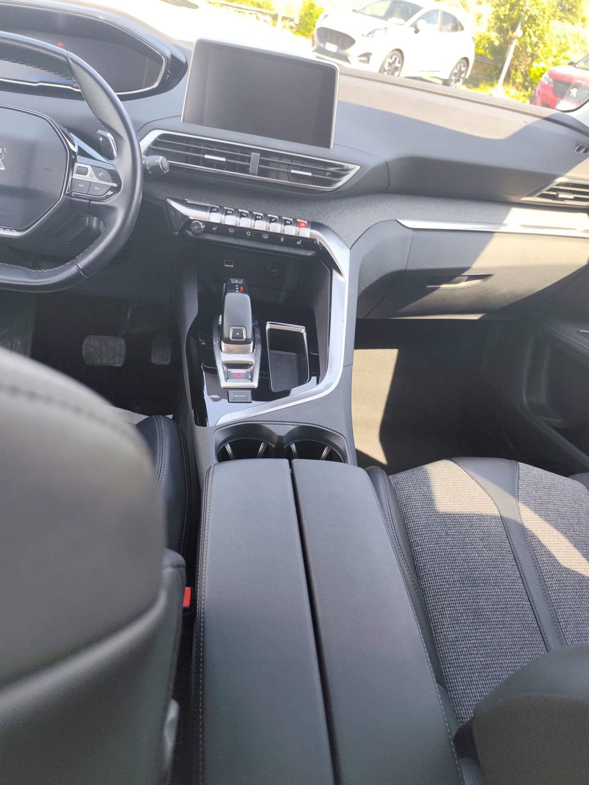 Peugeot 3008 PureTech Turbo 130 S&S EAT8 Active (12)