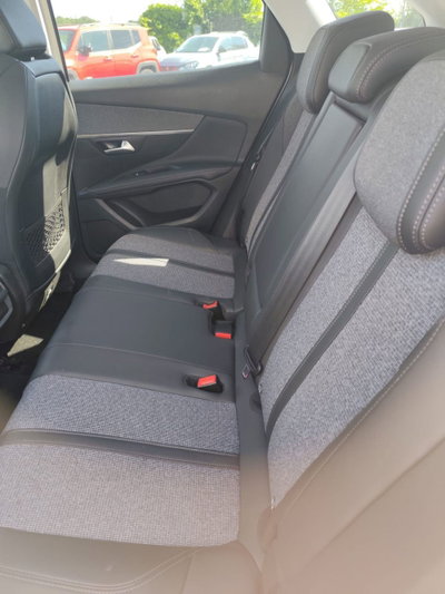 Peugeot 3008 PureTech Turbo 130 S&S EAT8 Active (13)
