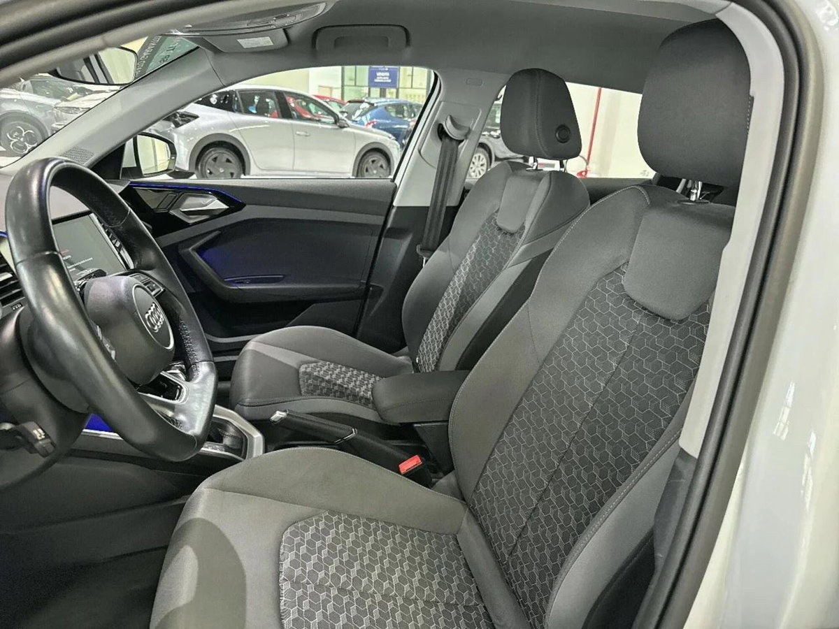Audi A1 Sportback 30 TFSI Admired (14)