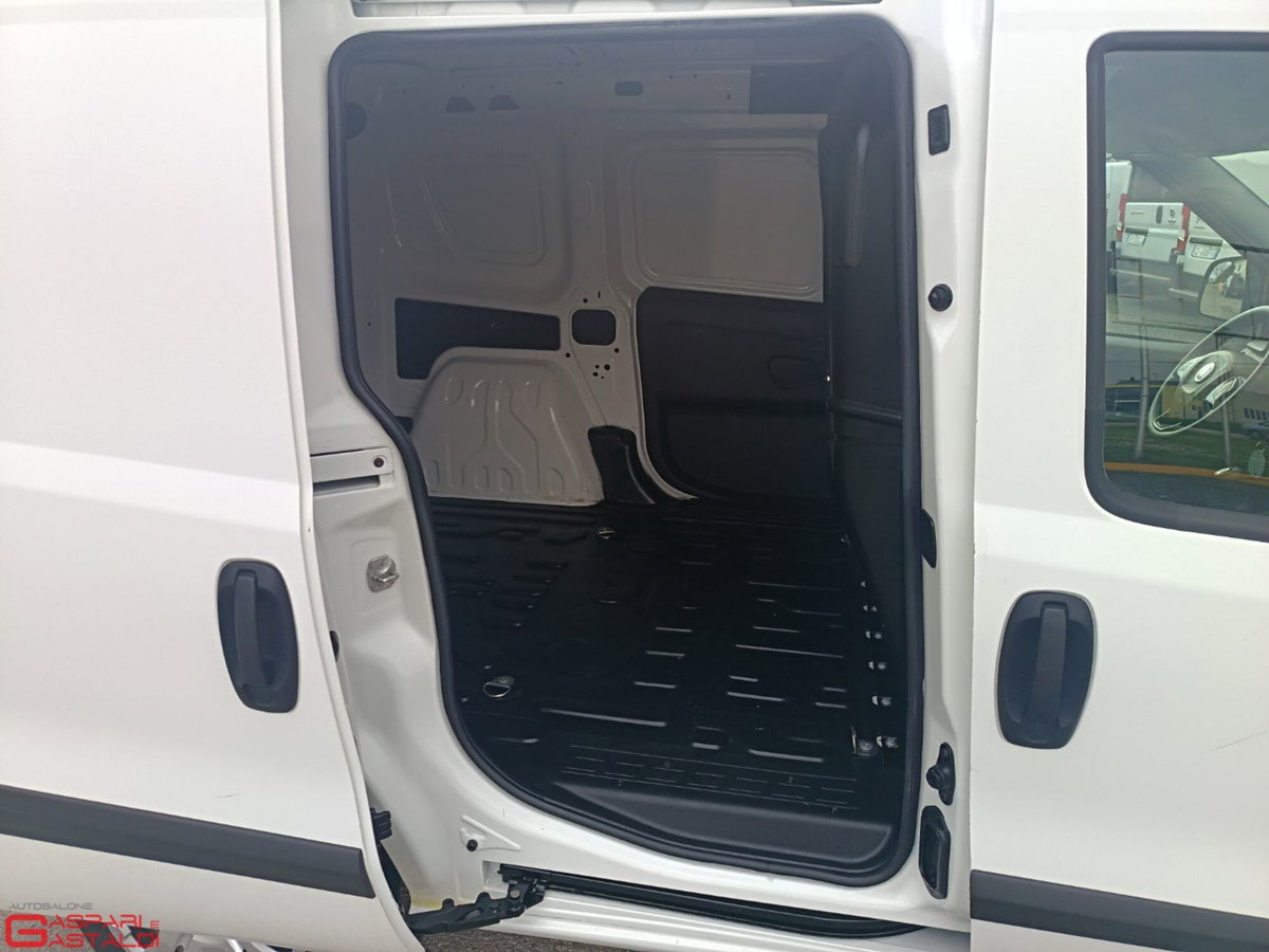 Fiat Doblò cargo combi N1 1.3 mjt 95cv CH1 Lounge S&S (11)