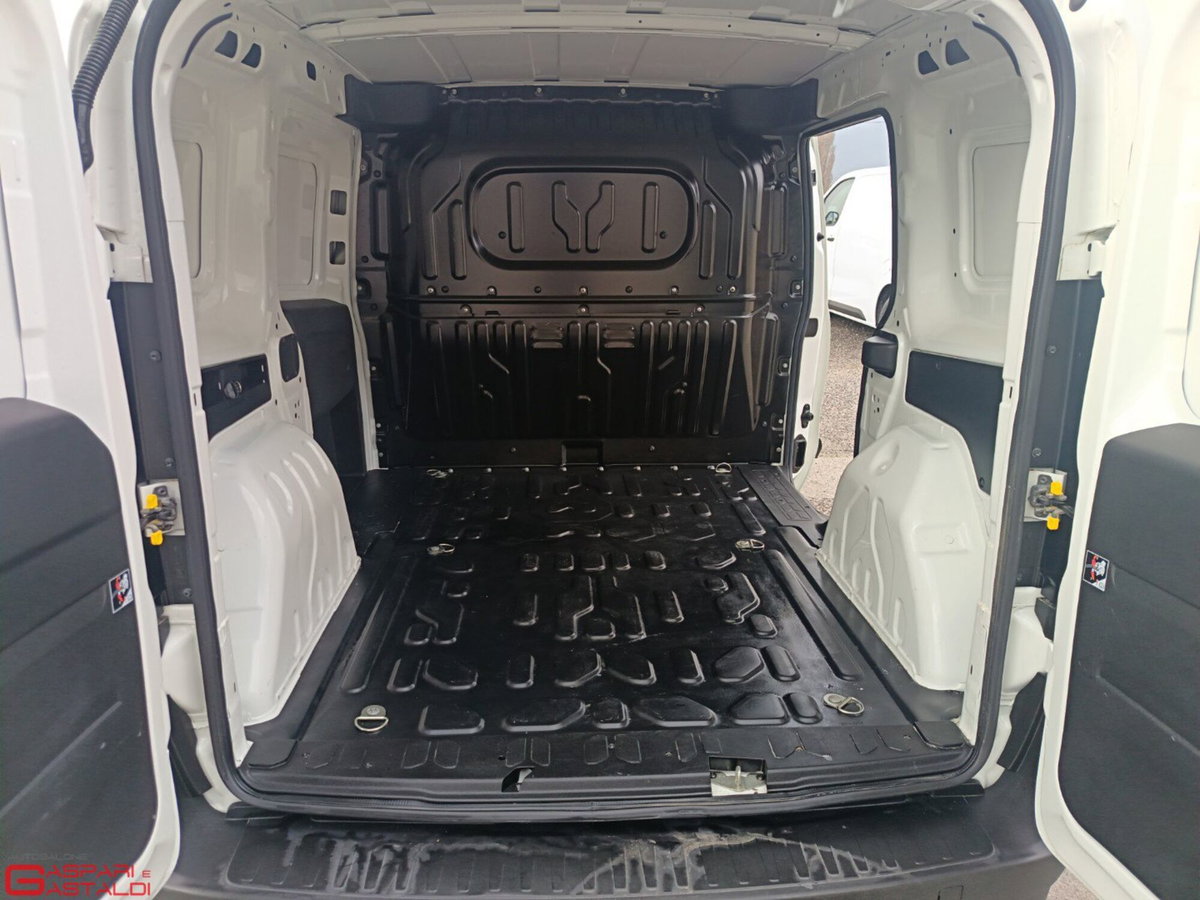Fiat Doblò cargo combi N1 1.3 mjt 95cv CH1 Lounge S&S (6)