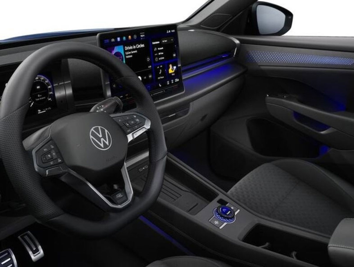 Volkswagen T-Roc 1.5 etsi R-Line 150cv dsg (4)
