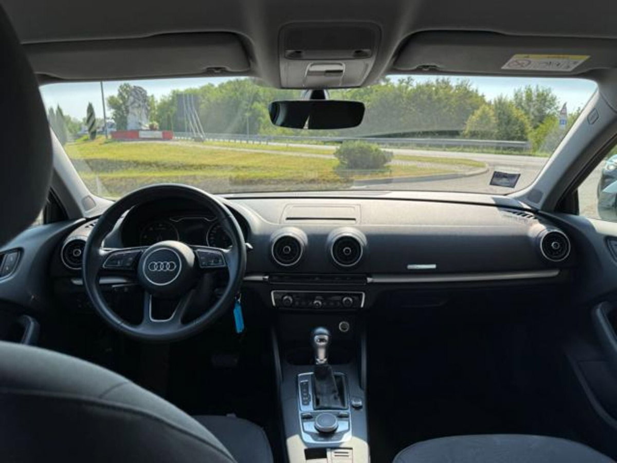 Audi A3 Sportback 35 TDI S tronic Business (12)