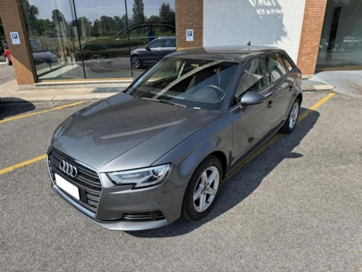 Audi A3 Sportback 35 TDI S tronic Business (2)