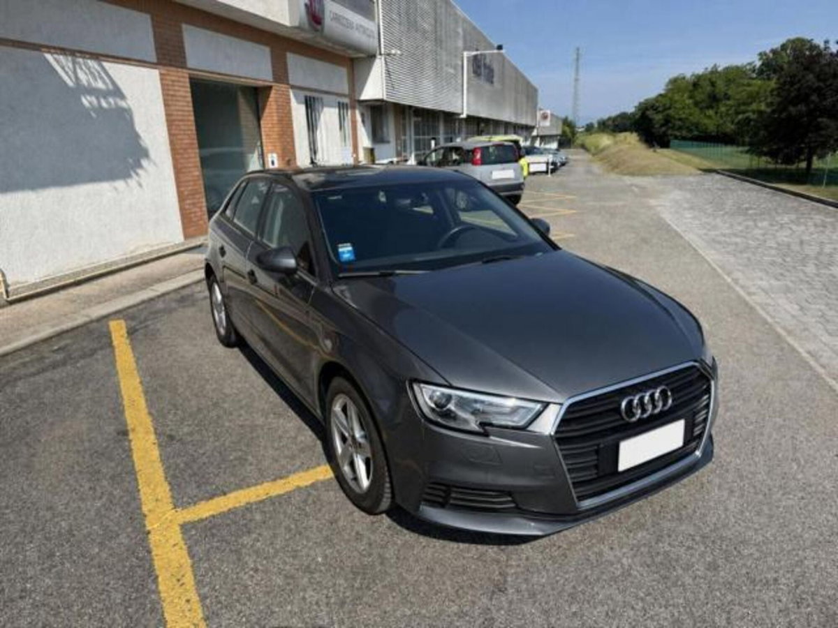 Audi A3 Sportback 35 TDI S tronic Business (8)