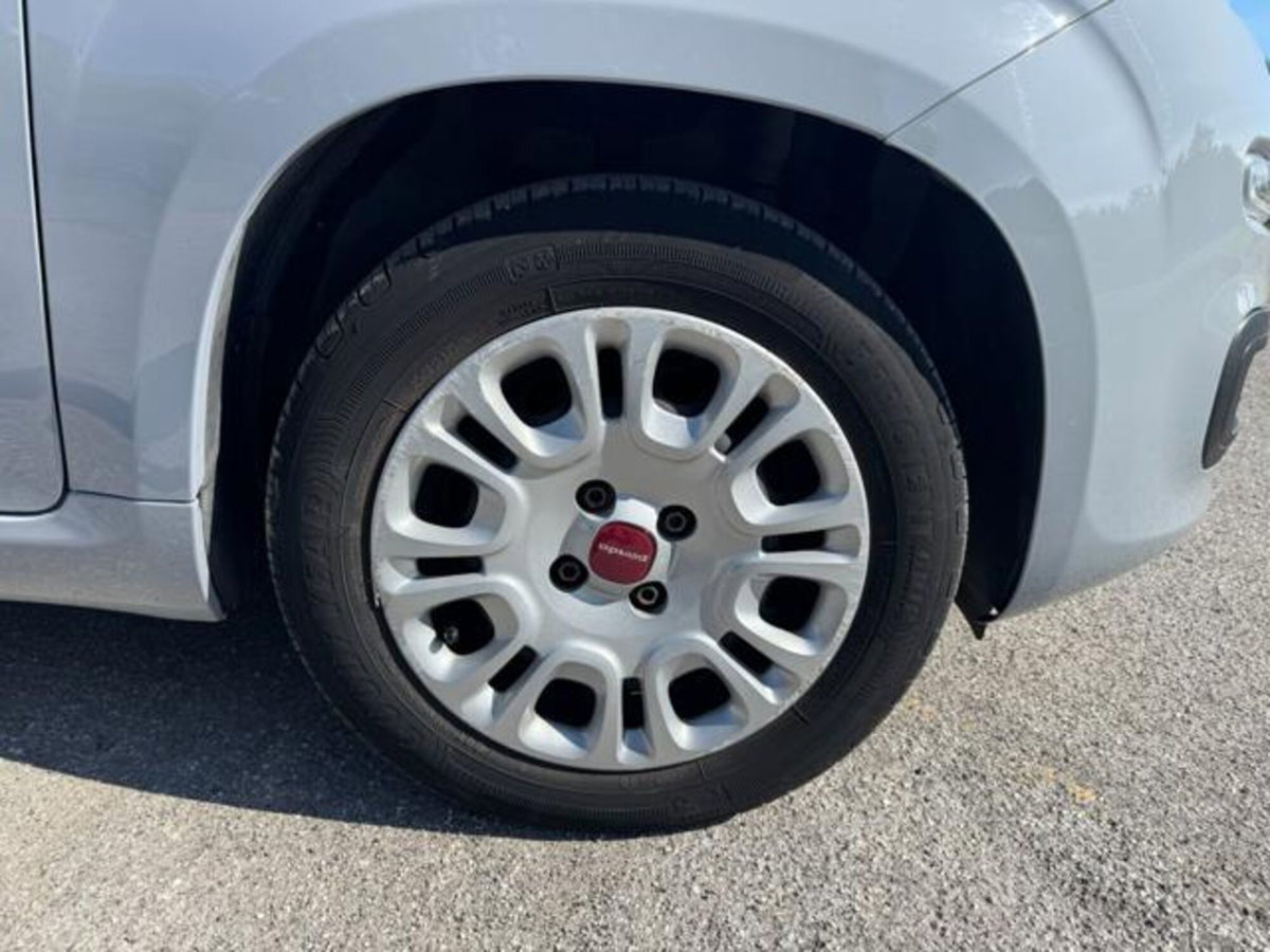 Fiat Panda 1.0 firefly hybrid s&s 70cv 5p.ti (18)