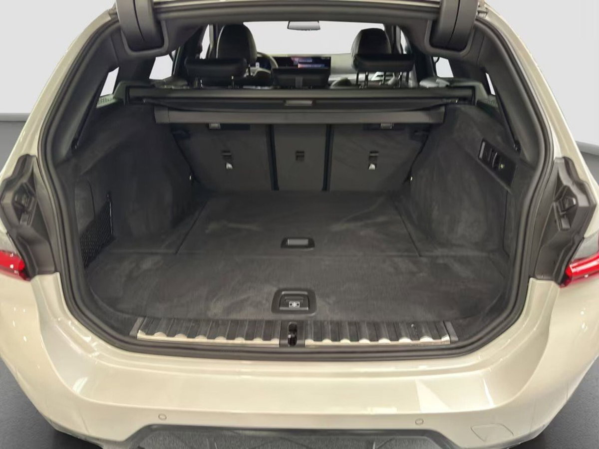BMW Serie 3 Touring 318d  mhev 48V MSport Pro auto (15)