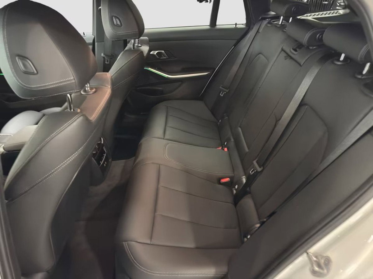 BMW Serie 3 Touring 318d  mhev 48V MSport Pro auto (17)