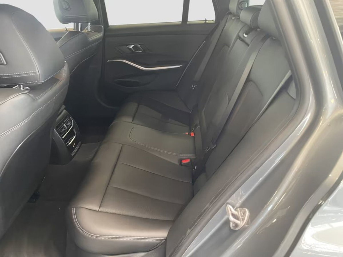 BMW Serie 3 Touring 318d  mhev 48V MSport Pro auto (14)