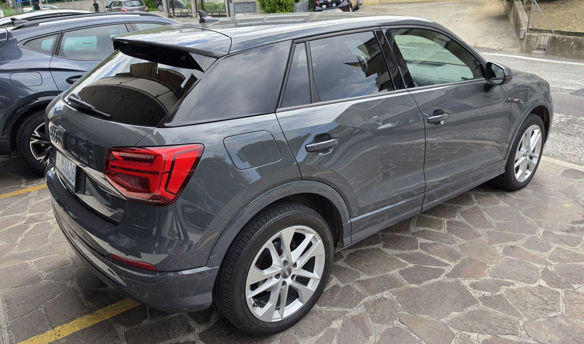 Audi Q2 Q2 40 TDI quattro S tronic S line Edition (4)