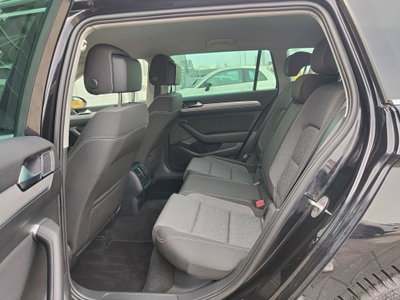 Volkswagen Passat Variant 2.0 TDI SCR EVO DSG Business (4)