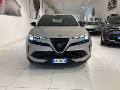 Alfa Romeo Junior 1.2 ibrida 145cv edct6 (2)