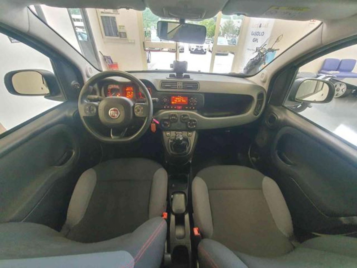 Fiat Panda 1.3 MJT 95 CV S&S 4x4 (8)