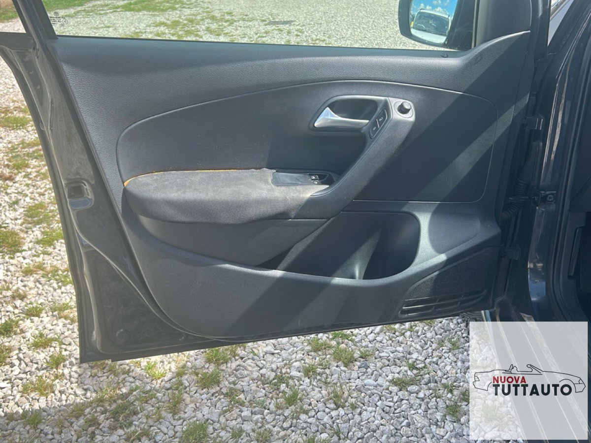 Volkswagen Polo Fun 1.4 TDI (18)