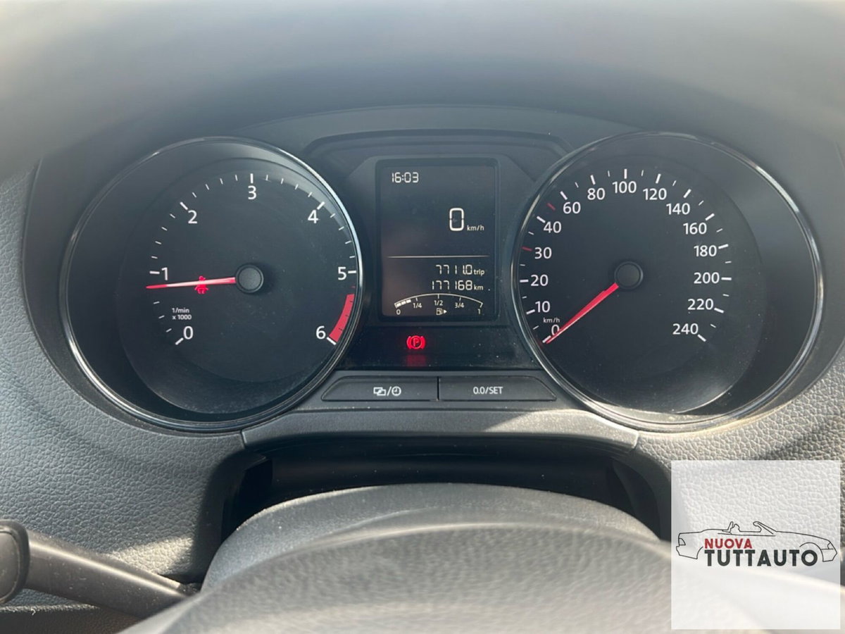 Volkswagen Polo Fun 1.4 TDI (19)
