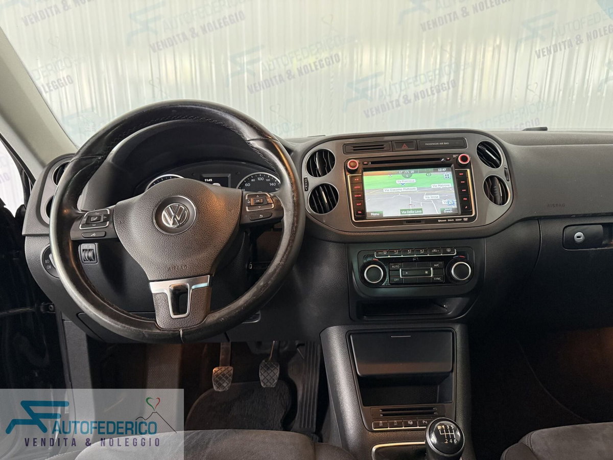 Volkswagen Tiguan 2.0 TDI 110 CV Sport & Style BlueMotion Tech. (10)