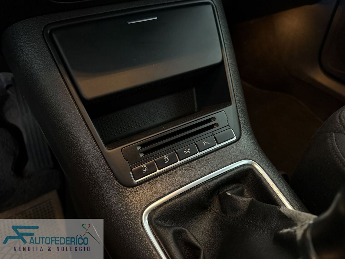 Volkswagen Tiguan 2.0 TDI 110 CV Sport & Style BlueMotion Tech. (12)