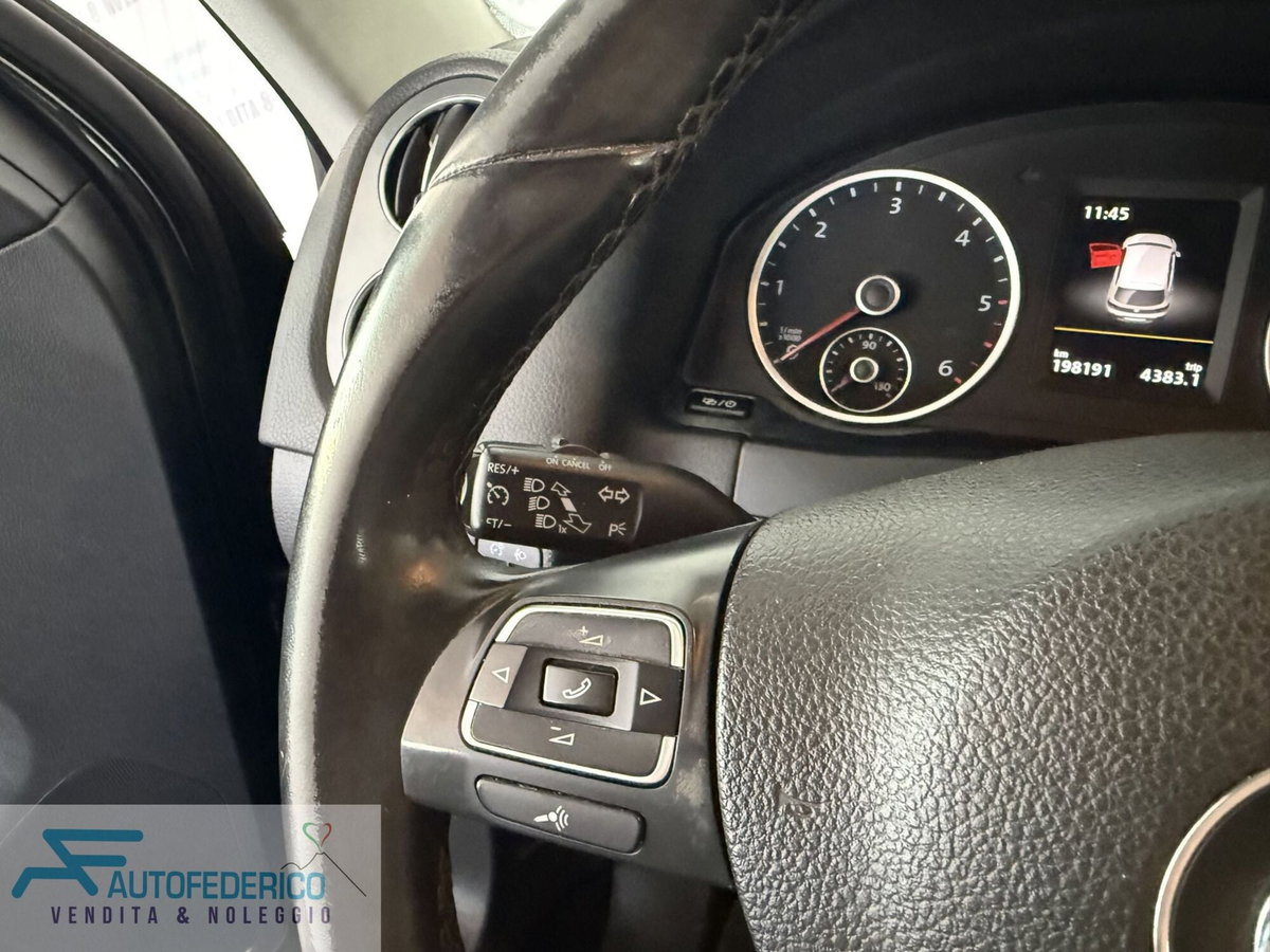 Volkswagen Tiguan 2.0 TDI 110 CV Sport & Style BlueMotion Tech. (13)