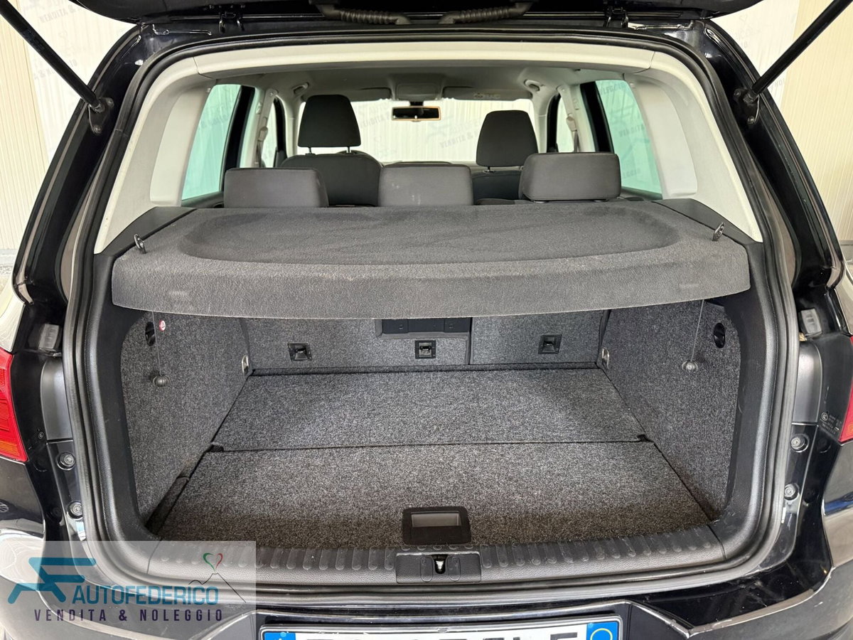 Volkswagen Tiguan 2.0 TDI 110 CV Sport & Style BlueMotion Tech. (16)