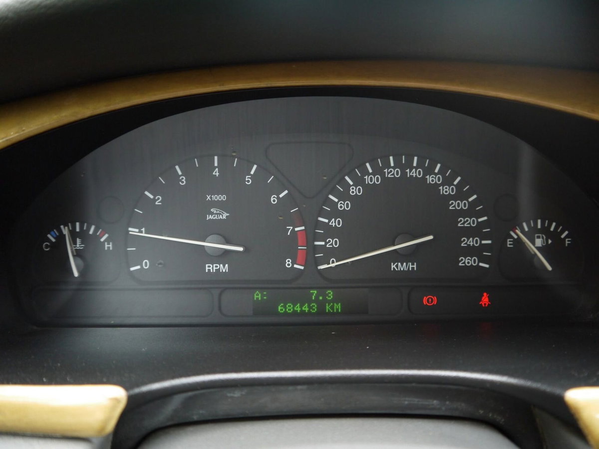Jaguar S-Type 3.0 V6 Executive (14)