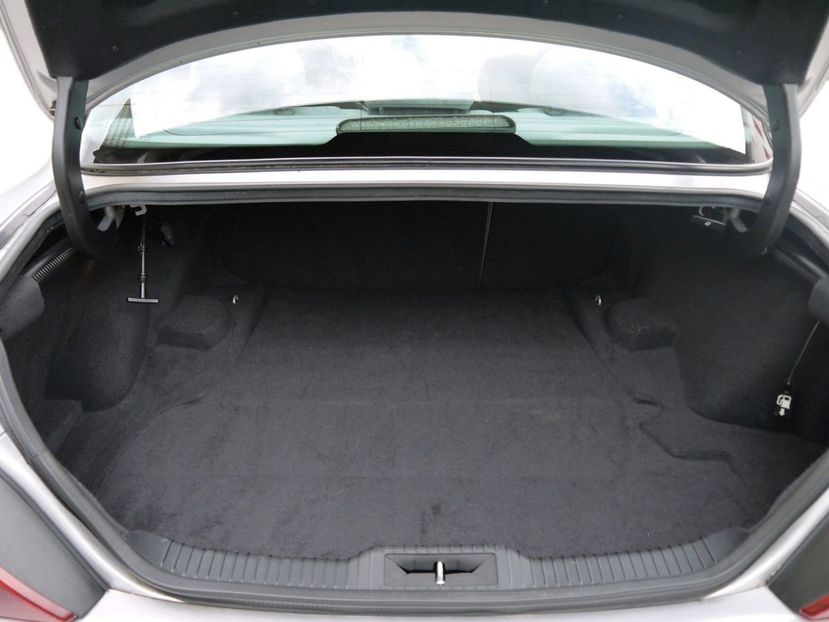 Jaguar S-Type 3.0 V6 Executive (19)