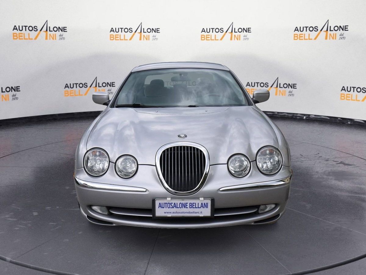 Jaguar S-Type 3.0 V6 Executive (2)