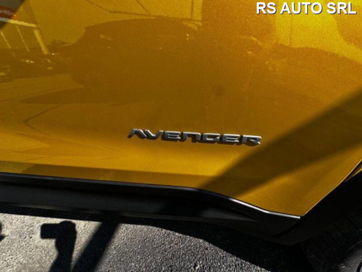 Jeep Avenger 1.2 turbo Summit fwd 100cv (8)