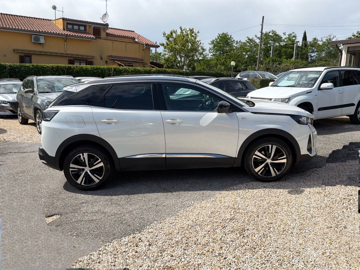 Peugeot 3008 PureTech Turbo 130 S&S EAT8 GT (5)
